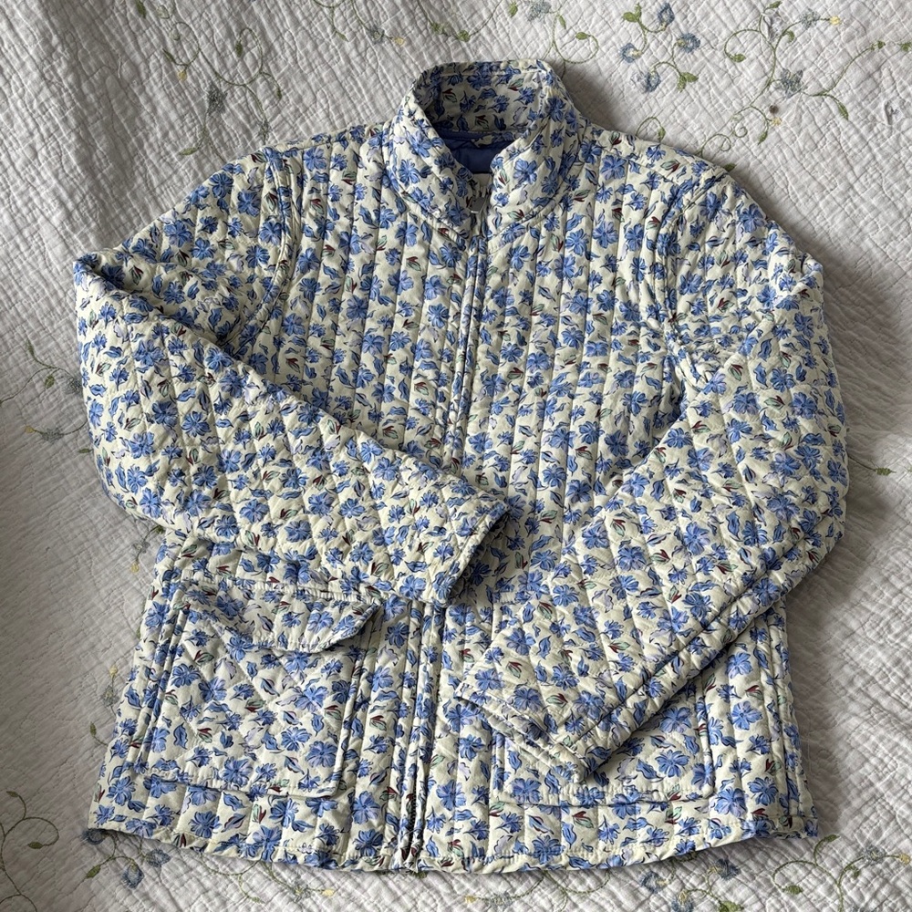 Bagatelle Collection Quilted Floral Jacket Blue White Lightweight Coat